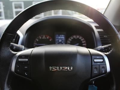2016 Isuzu D-Max - Thumbnail
