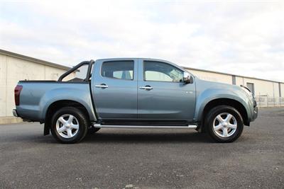 2016 Isuzu D-Max - Thumbnail