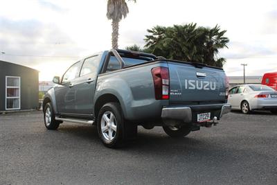2016 Isuzu D-Max - Thumbnail