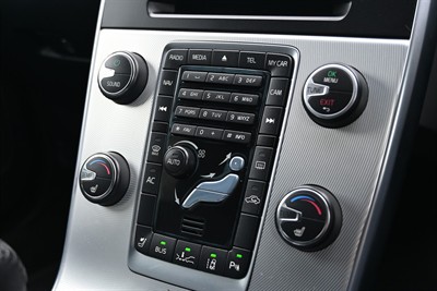 2012 Volvo V60 - Thumbnail