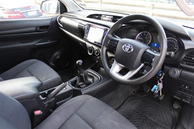 2016 Toyota Hilux - Thumbnail