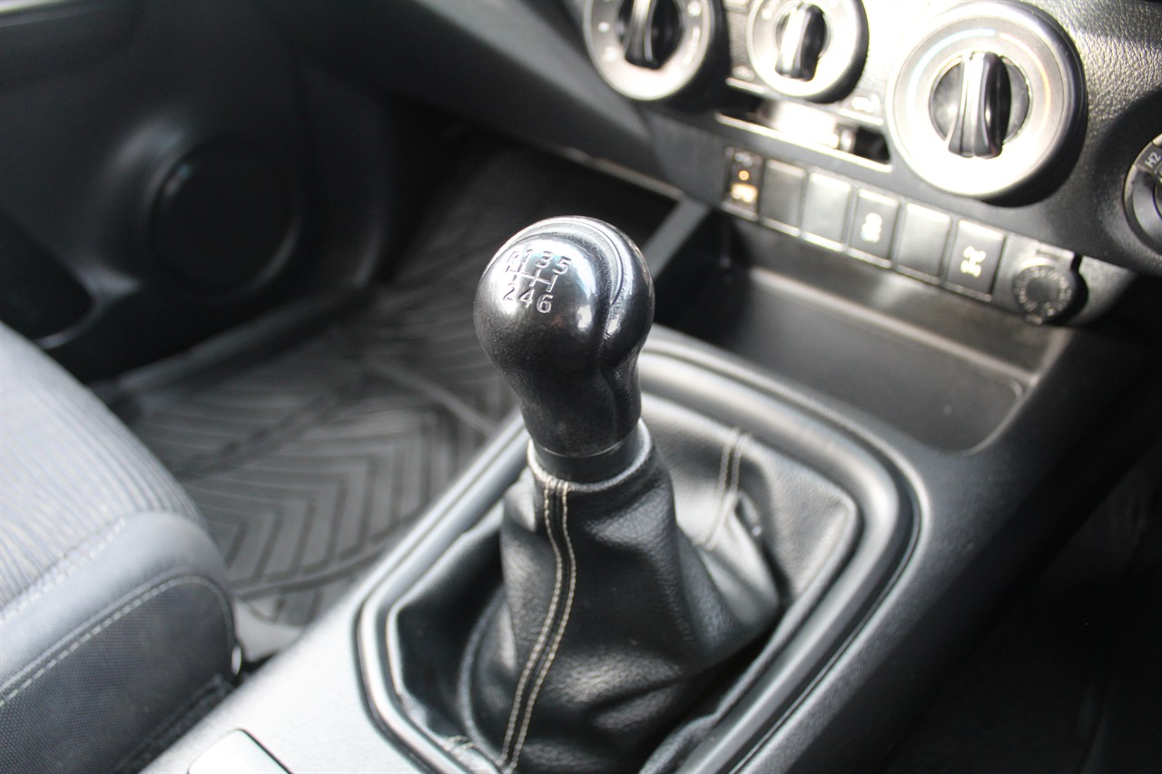 2016 Toyota Hilux