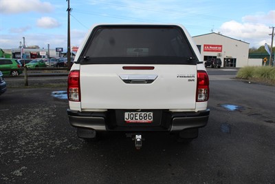 2016 Toyota Hilux - Thumbnail