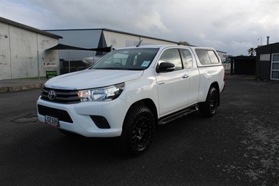 2016 Toyota Hilux - Thumbnail