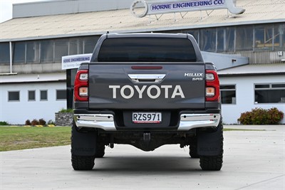 2019 Toyota Hilux - Thumbnail