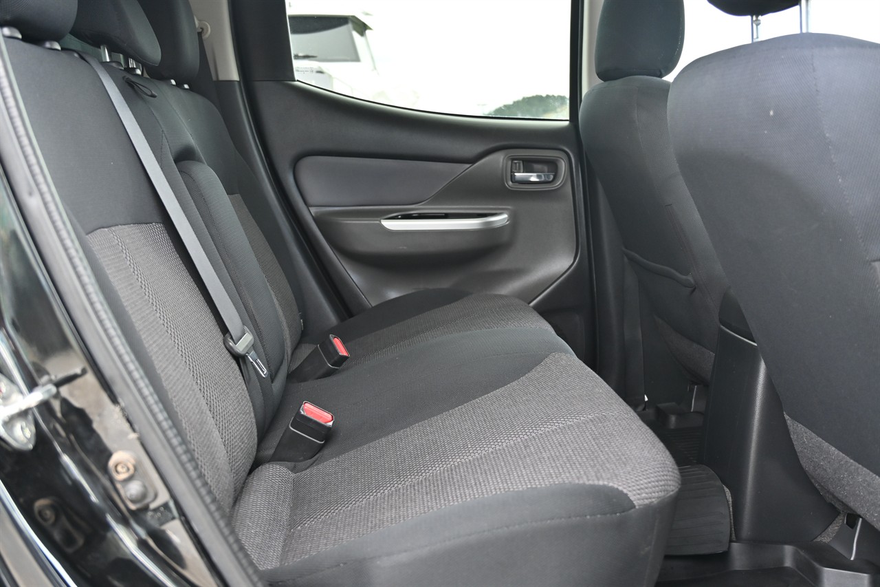 2017 Mitsubishi Triton