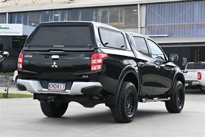 2017 Mitsubishi Triton - Thumbnail