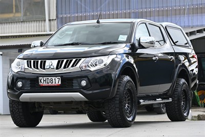 2017 Mitsubishi Triton - Thumbnail