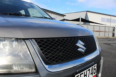 2007 Suzuki Grand Vitara - Thumbnail