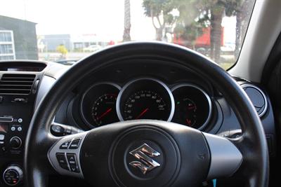 2007 Suzuki Grand Vitara - Thumbnail