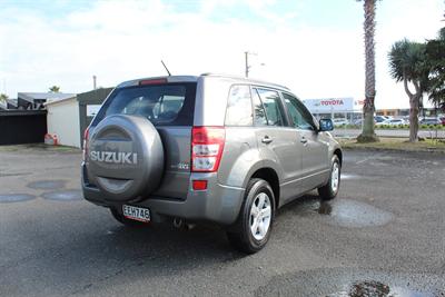 2007 Suzuki Grand Vitara - Thumbnail