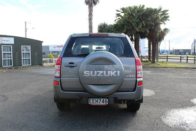 2007 Suzuki Grand Vitara - Thumbnail