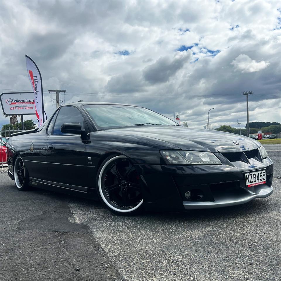 2004 Holden Commodore