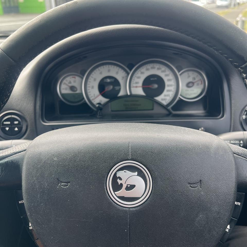 2004 Holden Commodore
