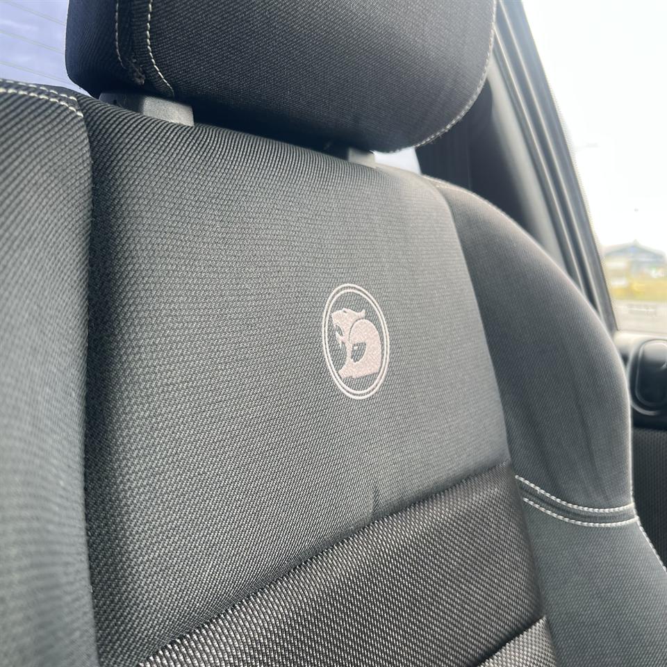 2004 Holden Commodore