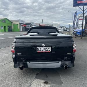 2004 Holden Commodore - Thumbnail