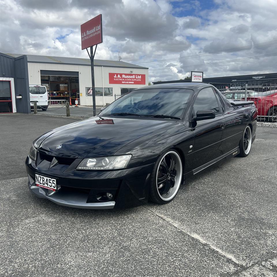 2004 Holden Commodore
