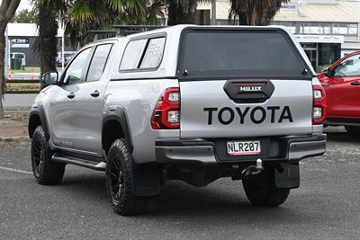 2021 Toyota Hilux - Thumbnail