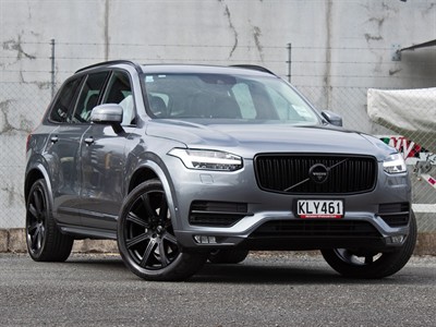 2017 Volvo Xc90 - Thumbnail