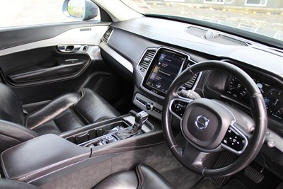 2017 Volvo Xc90 - Thumbnail