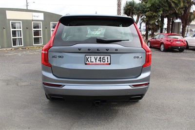2017 Volvo Xc90 - Thumbnail