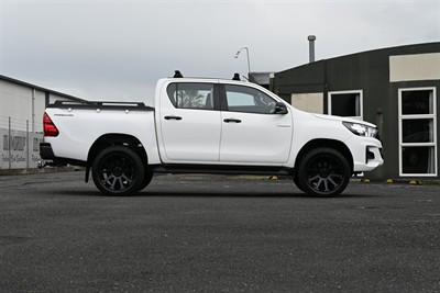 2019 Toyota Hilux - Thumbnail