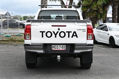 2019 Toyota Hilux - Thumbnail