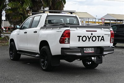 2019 Toyota Hilux - Thumbnail