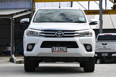 2017 Toyota Hilux - Thumbnail