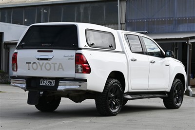 2017 Toyota Hilux - Thumbnail