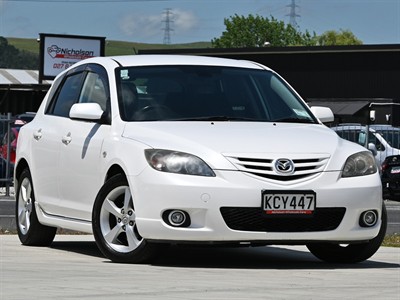 2005 Mazda Axela - Thumbnail
