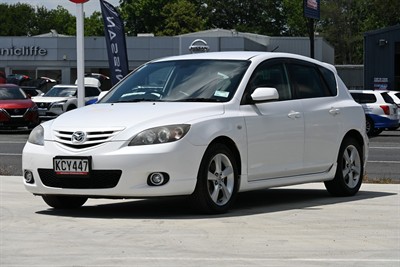 2005 Mazda Axela - Thumbnail