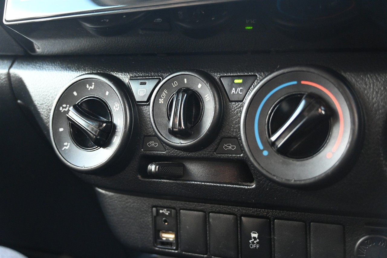 2017 Toyota Hilux