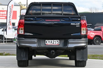 2017 Toyota Hilux - Thumbnail