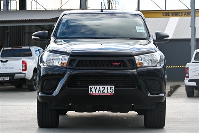 2017 Toyota Hilux - Thumbnail