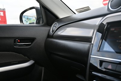 2015 Suzuki Vitara - Thumbnail