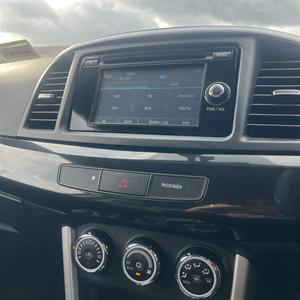 2017 Mitsubishi Lancer - Thumbnail