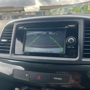2017 Mitsubishi Lancer - Thumbnail