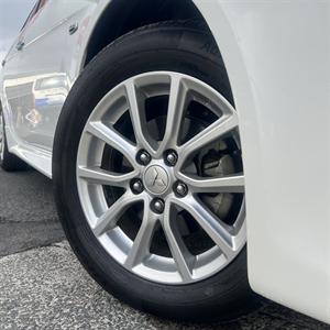 2017 Mitsubishi Lancer - Thumbnail
