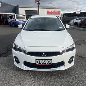 2017 Mitsubishi Lancer - Thumbnail