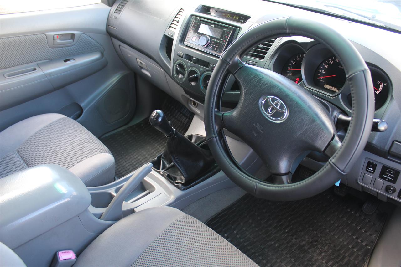 2005 Toyota Hilux