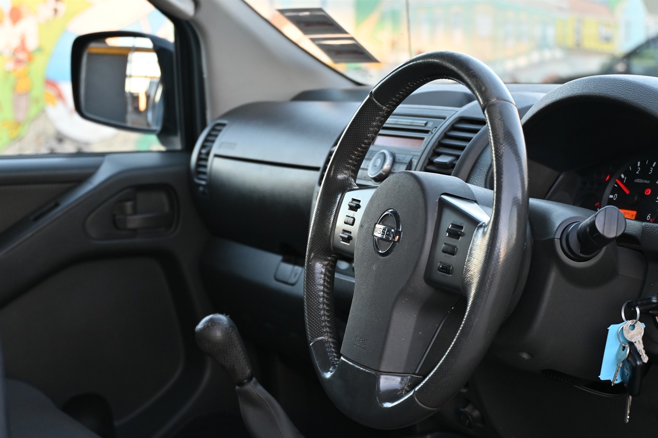 2010 Nissan Navara