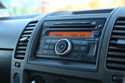 2010 Nissan Navara - Thumbnail