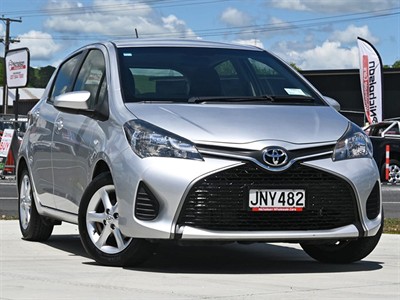 2016 Toyota Yaris - Thumbnail