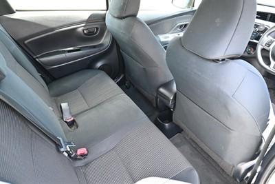 2016 Toyota Yaris - Thumbnail