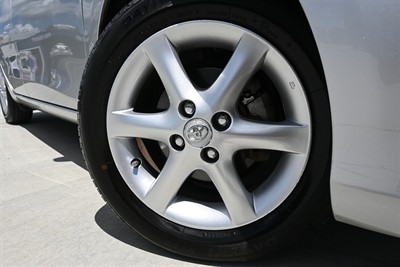 2016 Toyota Yaris - Thumbnail