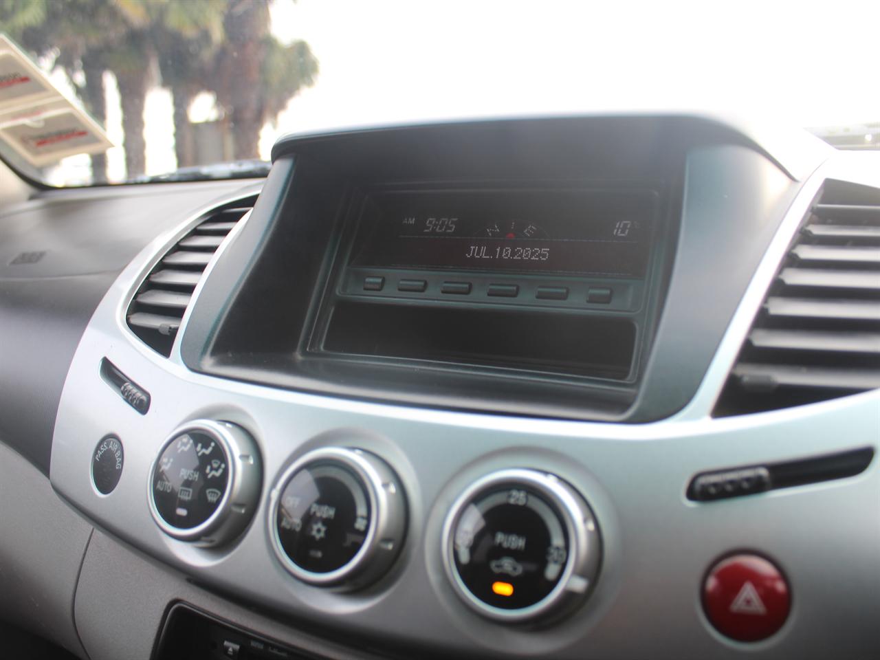 2011 Mitsubishi Triton