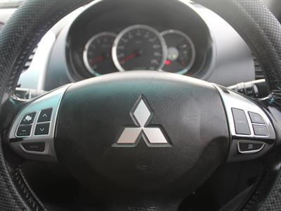 2011 Mitsubishi Triton - Thumbnail