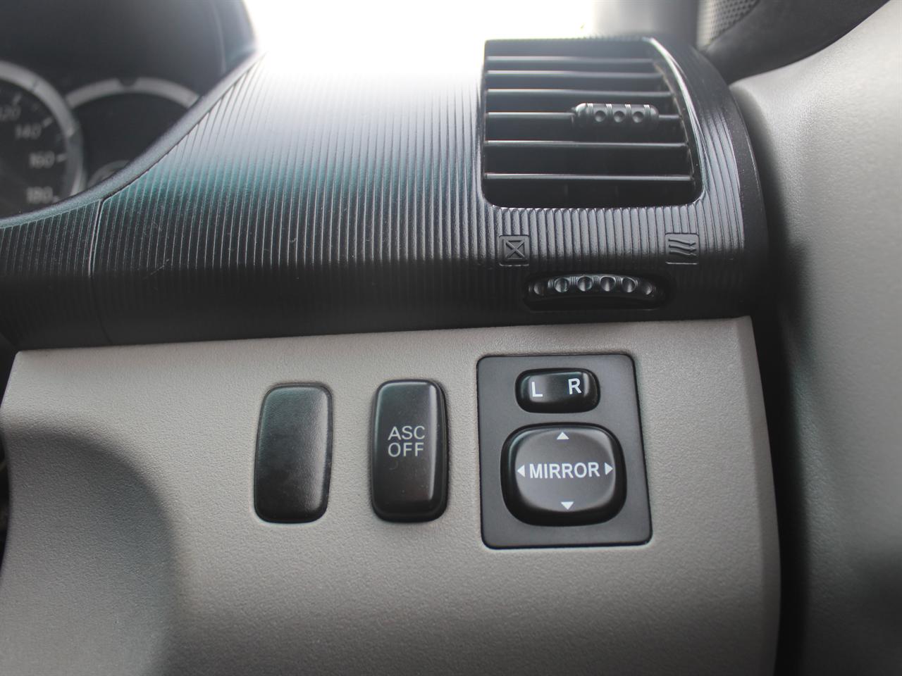 2011 Mitsubishi Triton