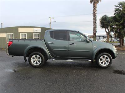2011 Mitsubishi Triton - Thumbnail